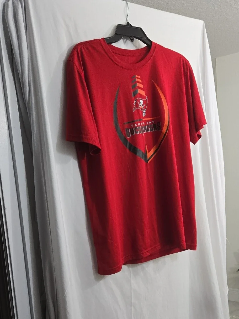 Buccaneers Red Graphic Men's T-Shirt